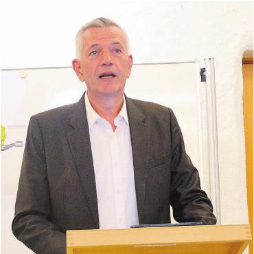 Ja zum 10,7-Millionen-Projekt - Gemeindeammann und Präsident der Ortsbürgerkommission Daniel Stark erlebte eine entspannte Ortsbürgergemeindeversammlung – und das trotz Grossprojekt. Bild: Roger Wetli