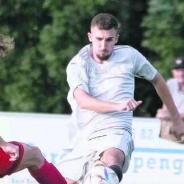 Klatsche beim Leader - Ermal Krasniqi und der FC Bild: André Griffel