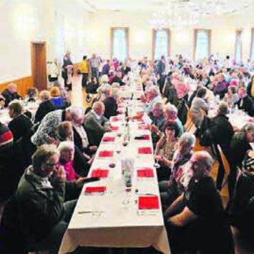 Gelungene Reise nach Glarus - Die Bremgarter Senioren nahmen das Glarner Schützenhaus in Beschlag. Bild: zg