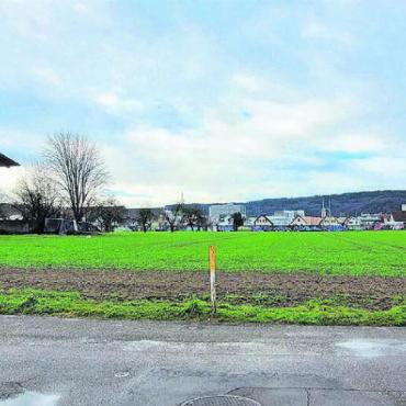Attraktiv für viele Firmen - Im Gebiet Wil/Huebächer will die Gemeinde Wohlen 6760 Quadratmeter Land kaufen, das in der Gewerbezone liegt. Bild: chh