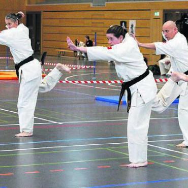Millimeter zwischen Triumph und Tränen - Besonders hohes Niveau gab es in der Elite-Kategorie mit den Schwarz- und Braungurten zu sehen.