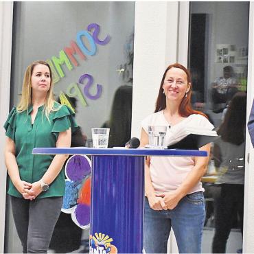 Grosse Vertrauenssache - Stellen sich den kritischen Fragen, von links: Colleen Furrer (parteilos), Nina Haas (SVP), Cécile Künzli (parteilos) und Manuel Stoop (Mitte). Bild: Monica Rast