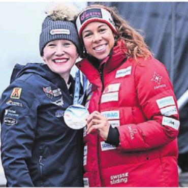 Olympiaticket ist da - Melanie Hasler (rechts) teilt Rang 6 im Monobob mit Kaillie Armbruster Humphries und ist bei Olympia dabei. Bild: IBSF