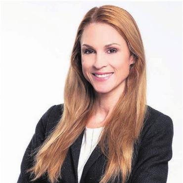 Gabriela Bader abgewählt - Jenny Gerber zieht mit einem sehr guten Wahlresultat in den Gemeinderat von Oberwil-Lieli. Bilder: zg (2) / Roger Wetli (1)