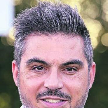 Sorgen und Ambitionen - Will mit dem FC Villmergen zum Siegen zurückfinden: Simone Antonelli, mit Sandro Meyer Teil des Trainerduos.