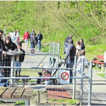 Die Jagd nach dem goldenen Schatz - Der Sinnespark war auch gut besucht an diesem Tag, viele nutzten die Gelegenheit, das schöne Wetter trug viel dazu bei.