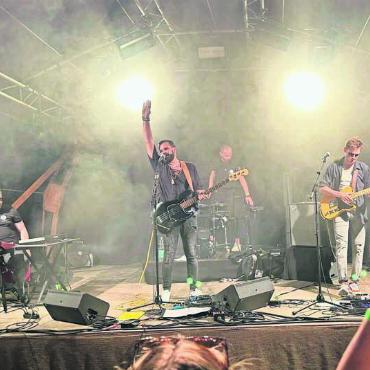 Stoppelfäld pausiert 2025 - Das Open Air Stoppelfäld ist sehr beliebt, es stellt jedoch für den organisierenden Verein für Kultur Wohlen einen jeweiligen Kraftakt dar. Darum folgt nun bis ins 2026 eine einjährige Pause. Bild: Archiv
