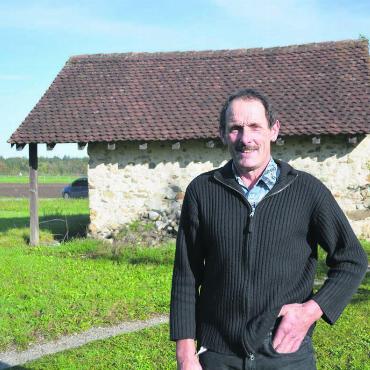 Geschichten aus dem Dorf - Der Spycher ist das älteste erhaltene Gebäude von Fischbach-Göslikon. Es gehört der Familie von Walter Stierli. Bild: Roger Wetli