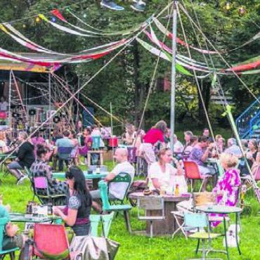 Lauschige Abende garantiert - Die Sommerbar verspricht in den nächsten Monaten lauschige Momente. Bild: Archiv