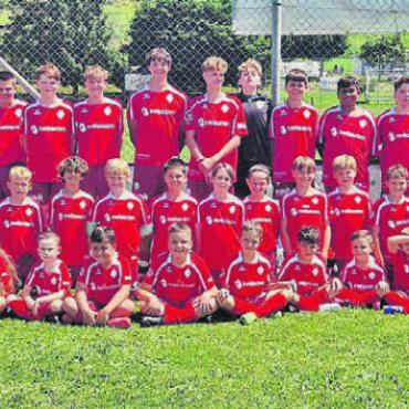 Ferienhighlight für 68 Kinder - In Hägglingen fanden die Teilnehmer des Camps ideale Voraussetzungen vor, um ihre fussballerischen Fähigkeiten zu verbessern. Bilder: zg
