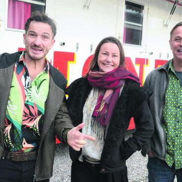 Unter Brüdern - Sie sind nächstes Jahr für das Programm verantwortlich (von links): Gerardo Tetilla, Ulla Tikka und Andreas Muntwyler. Die drei kennen sich schon viele Jahre, schätzen sich sehr und haben eine Monti-Vergangenheit. Bilder: Chregi Hansen / Archiv