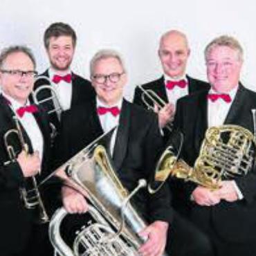 Wort und Musik - Das Brass Quintett Quintessenz probt und konzertiert zusammen in dieser Besetzung seit 2006. Bild: zg