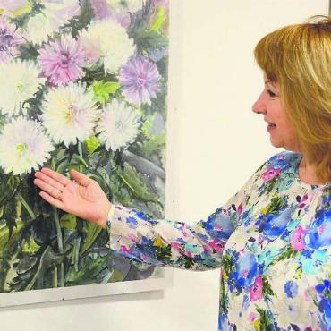 Die eigene Kreativität ausleben - Zu den Lieblingsmotiven von Maryna Pashchenko gehören Blumen in all ihrer Pracht. Bild: Chregi Hansen