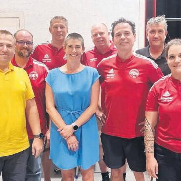 Gemeinsame Herausforderungen - Der neue Vorstand des FC Bremgarten. Bild: zg