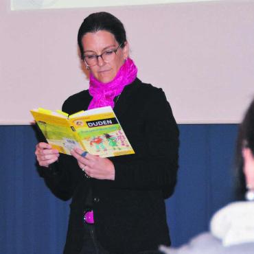 Für «finanzfitte» Kinder - Simone Hoffmann findet, dass finanzielle Bildung nicht früh genug anfangen kann. Bild: Annemarie Keusch