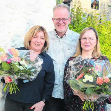 Solider Verein bleiben - Betriebsleiter Roger Waeber mit seinen «Putzperlen», wie er sie liebevoll nennt. Die scheidende Fee Giovanna Griffo (links) und Rosa Devivo (rechts).