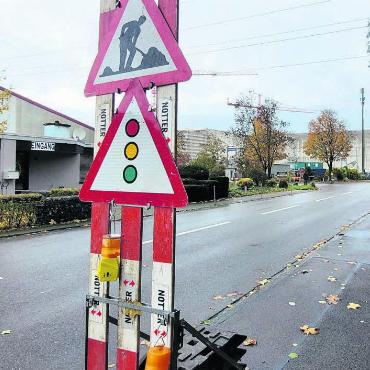 Es wird ganz viel gebuddelt - Noch diese Woche starten im Industriegebiet Allmend die Arbeiten für das Fernwärmenetz der AEW. Die Gemeinde nützt die Situation, um die eigene Infrastruktur (Strasse und Leitungen) auf Vordermann zu bringen. Bild: Chregi Hansen