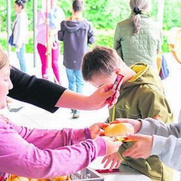 Selbstvertrauen fördern - Mut zu zeigen und über sich hinauszuwachsen, macht hungrig. Bild: Pascal Küng