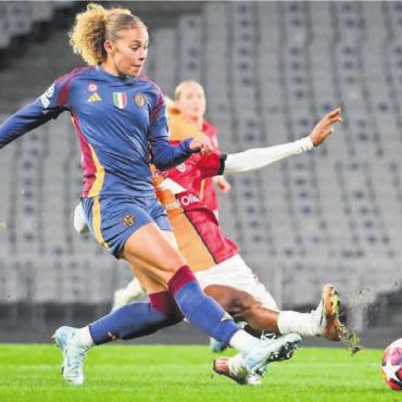 Pilgrim ist wieder zurück - Alayah Pilgrim gab im Champions-League-Spiel gegen Galatasaray einen Assist. Bild: zg