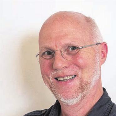 «Zum Lesen bin ich zu faul» - Peter Locher arbeitet seit 25 Jahren in der Welt des Theaters. Bild: zg