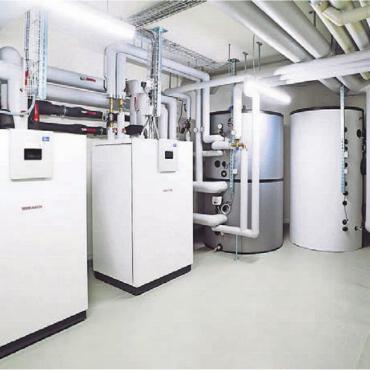 «Heizen und Energie» - Eine Erdsonden-Wärmepumpe für eine Überbauung mit 20 Wohnungen. Sie ersetzte eine Ölheizung.