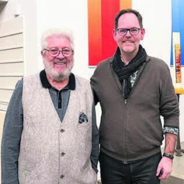 Die Zukunft in Angriff nehmen - Edwin Hübscher (links) und Michael Stalder freuen sich über die klare Zustimmung zur Immobilienstrategie. Bild: wam