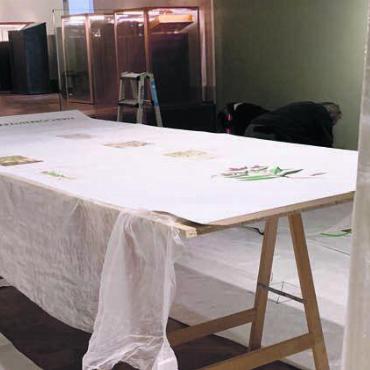 Eine absolute Seltenheit - Die Vorbereitungen laufen auf Hochtouren. Am Samstag erfolgt die Eröffnung der neuen Wechselausstellung. Bild: zg