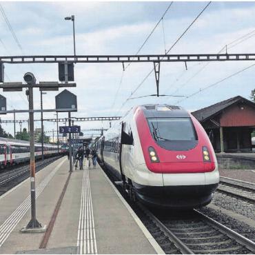Mit Perspektiven in die Zukunft - Erfreulich: Immer mehr hochwertige Fernverkehrszüge halten auch in Wohlen und Muri. Bild: zg