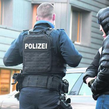Verlangte Qualität sichern - Das Bevölkerungswachstum erfordert mehr Präsenz und Sicherheit: Die Regionalpolizei Wohlen braucht Verstärkung, um all ihre Aufgaben erfüllen zu können. Bild: Archiv/dm