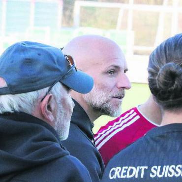 «Es geht um die Ehre» - Muri-Trainer Luca Ferricchio will weiter Leistung sehen. Dass der Abstieg schon feststeht, ist für ihn kein Grund, nachzulassen. Bild: Archiv/spr