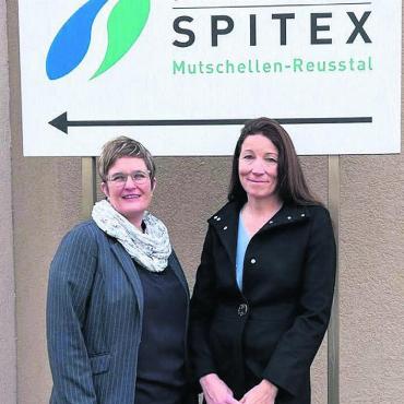 Gut gerüstet für die Zukunft - Sie haben sich gefunden: Spitex-Mutschellen-Reusstal-Präsidentin Brigitte Weibel (links) und die Zufiker Gemeinderätin Natascha Brunold. Bild: zg