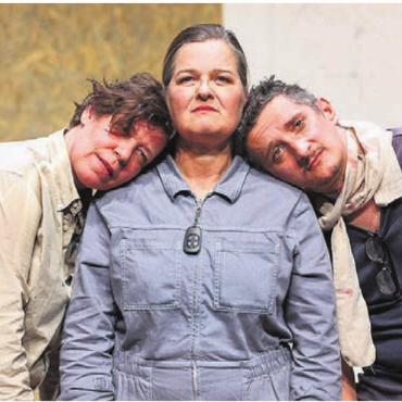 Eine Ahnung vom Ganzen - Zum 80. Geburtstag von Klaus Merz lässt das Theater Marie einige seiner Figuren lebendig werden. Bild: pd