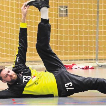 Wer hat Angst vor dem Kraken? - Sascha Rudi – alias der Krake – wärmt sich auf für einen Cup-Fight. Bild: jg/Archiv