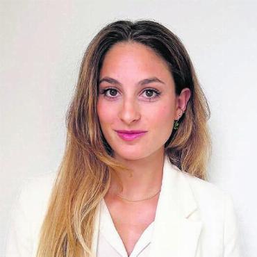 Geld entscheidet über Leben und Tod - Die 24-jährige Adriana De Rosa.
