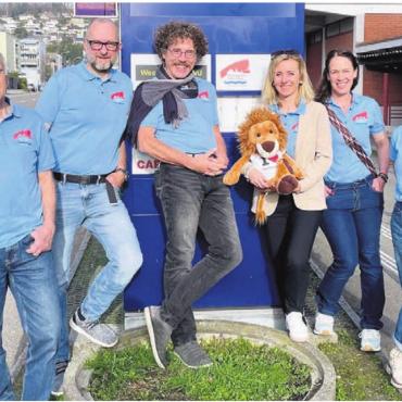 Dachs in Löwen-Fussstapfen - Der BT-Vorstand nahm den Trail samt Löwen-Maskottchen in Angriff.