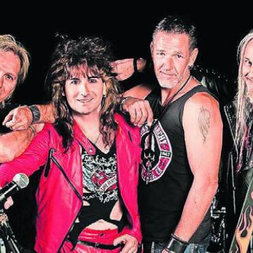 Mit Rauch und Flammen - «Smoke ’n’ Flame» bringen am Samstag die «Chillout»-Bühne zum Glühen. Bild: zg