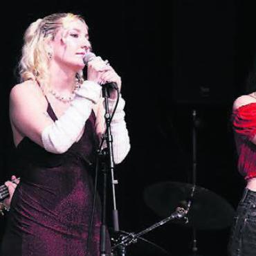 Unbedingt neugierig bleiben - Die Band «Dice» mit den Sängerinnen Selin Staufer und Yumi Kröbl sorgte für die musikalische Umrahmung.