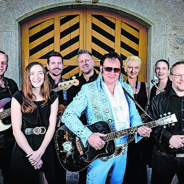 RenElvis rockt in Niederwil