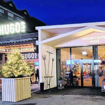 Richner ist neuerdings auch Beizer in Davos - Eröffnung war Ende November: Aus dem Café Schneider wurde das «Hugos». Bilder: zg/spr