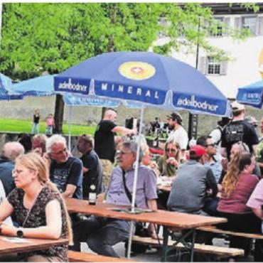 Feierabendtreff ist zurück - Am Feierabendtreff heisst es wieder hinsetzen und die gemeinsame Zeit geniessen. Bild: zg