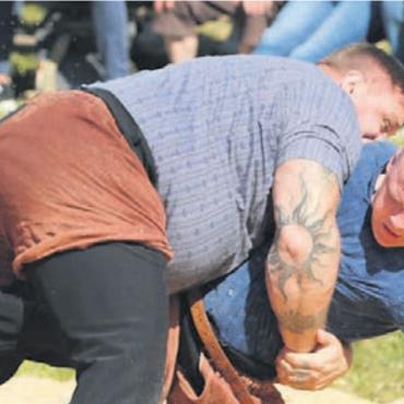 «Deshalb erklärbar» - Mässig unterwegs: Pascal Joho (rechts) landete auf Rang 11a. Bild: Archiv