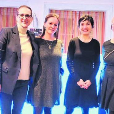 Bessere Chancen - Polit-Bar (v. l.): Laura Pascolin, Präsidentin SP Wohlen, Stefanie Dietrich, Bild: zg