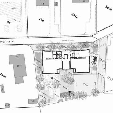 «Äusserst wirtschaftlich» - Die Situation: Der neue Doppelkindergaren an der Lindenbergstrasse, rechts davon das Jungwacht-/Blauring-Haus. Bild: pd