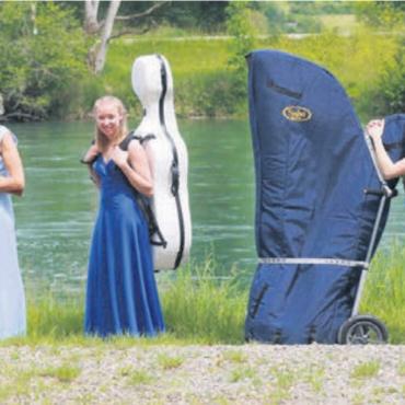 In Klängen schwimmen - Beim Wohler Familienorchester Bürger ist derzeit alles im Fluss. Bild: zg