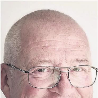 Drei Männer, ein Sitz - Markus Hiebl, 1964, SVP, Plattenleger, Hauswart.