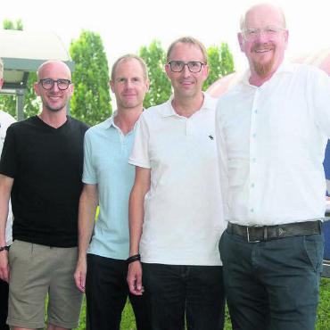 Kampf um Neumitglieder - Der Vorstand der Donatorenvereinigung des FC Wohlen (von links): Remo Wissmann, Daniel Trottmann, Stephan Jöhl, Matthias Fricker, Jürgen Frömberg. Bild: Josip Lasic