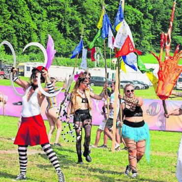 Ein Festival, das elektrisiert - Eine Gruppe Künstler bereicherten das Hive Air.
