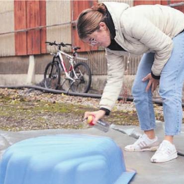 Das Fest unter Wasser tauchen - Aus Blau wird Gold – die Muschel ist ein ideales Deko-Element.