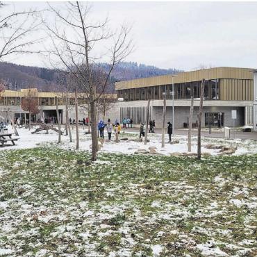 Investitionen in die Zukunft - In etlichen Gemeinden (wie hier in Villmergen) wird der Schulraum knapp. Nicht überall ist die Bevölkerung aber bereit, die hohen Investitionskosten für den Ausbau zu tragen. Bild: Archiv