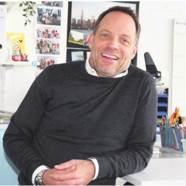 «Haben deutlich an Profil gewonnen» - Reto Helbling, Inhaber der Privatschule «Lern mit». Bild: dm
